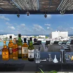 Luxurious & Attractive 2 Bdr Playa Del Carmen